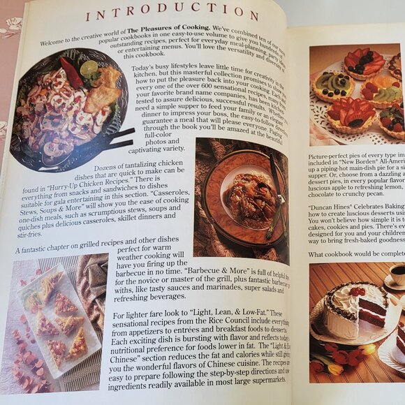 VINTAGE THE PLEASURE OF COOKING 10 COOKBOOKS IN 1 - Picture 4 of 8